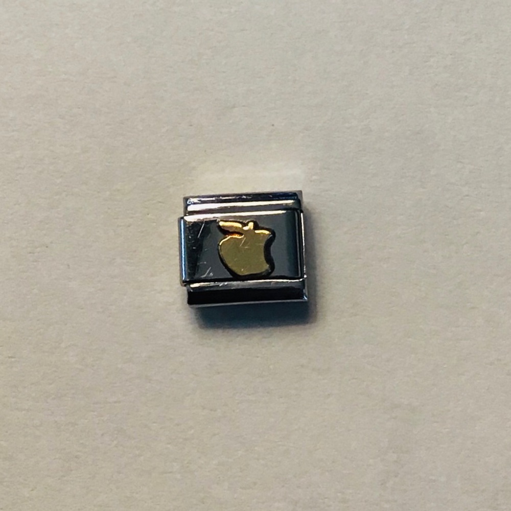18kt Apple Nomination Charm